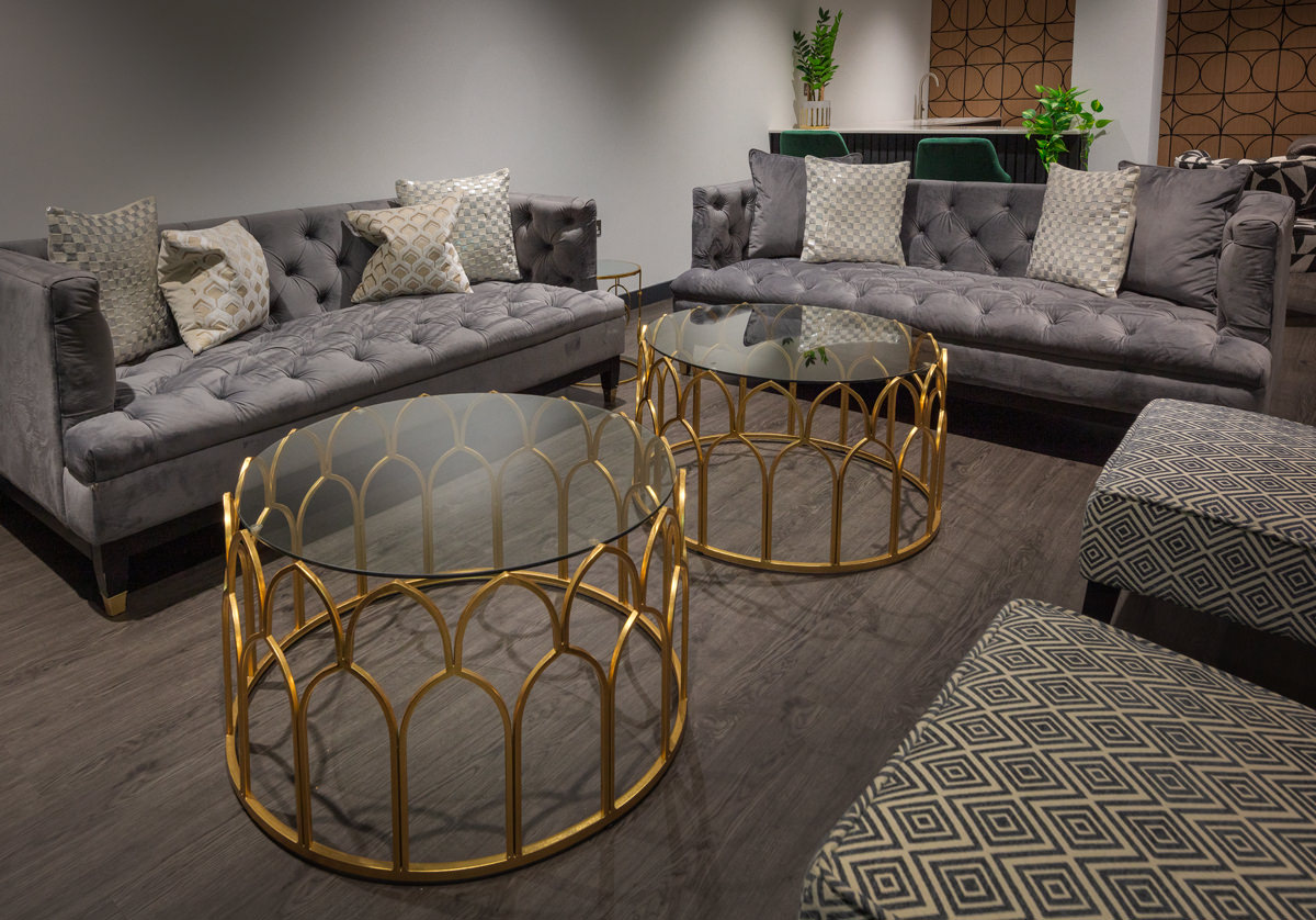GREEN ROOM E